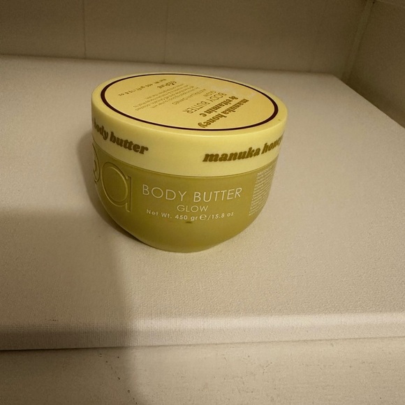 Ciroa Manuka Honey & Vitamin C Body Butter Glow 15.8oz - Picture 3 of 7